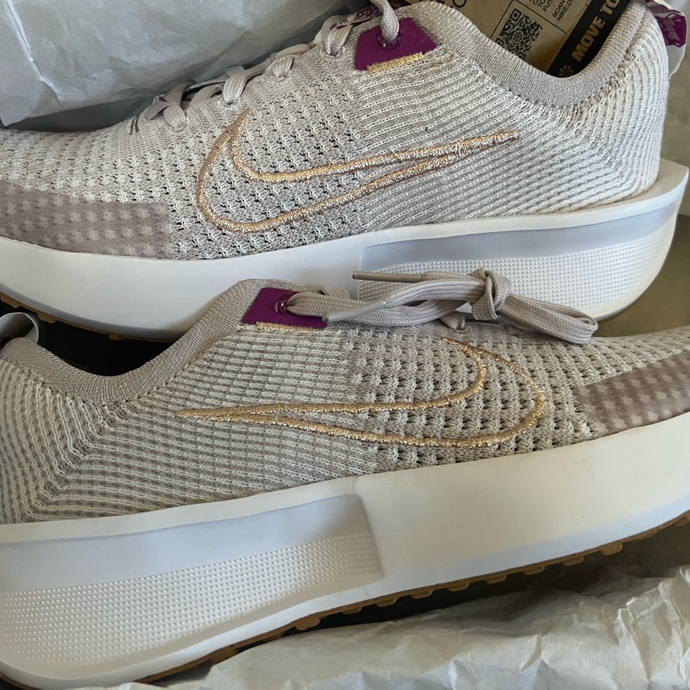 Nike Women's Beige and Purple Sneakers